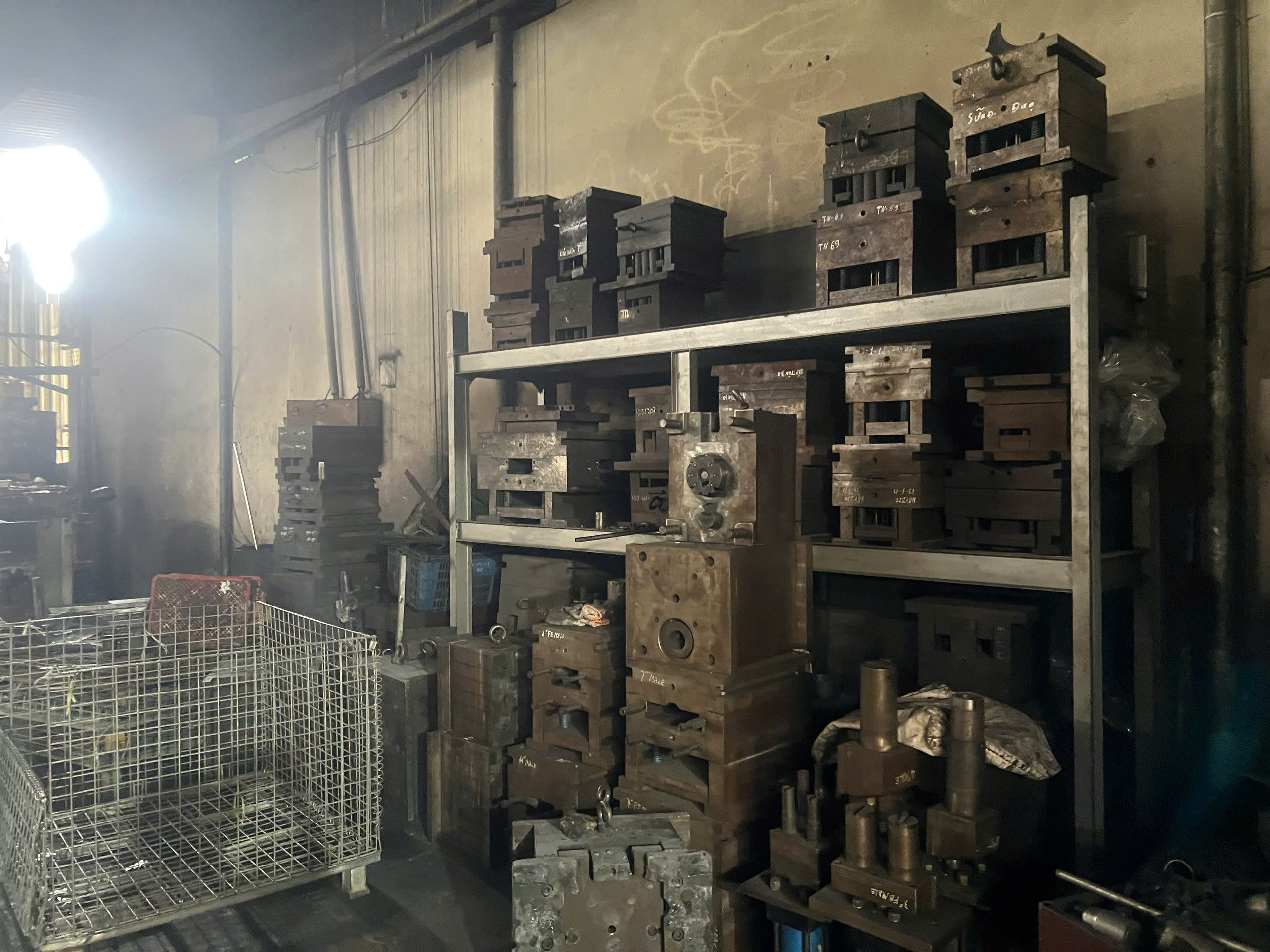 Molding Area 2.jpg